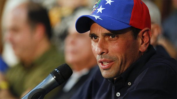 Opposition’s Capriles Wants ‘Padlock’ Law to Halt International Oil Treaties