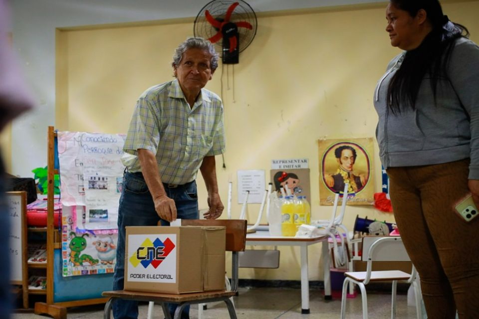 Venezuelans Pick State-Funded Projects to Address Local Community Needs